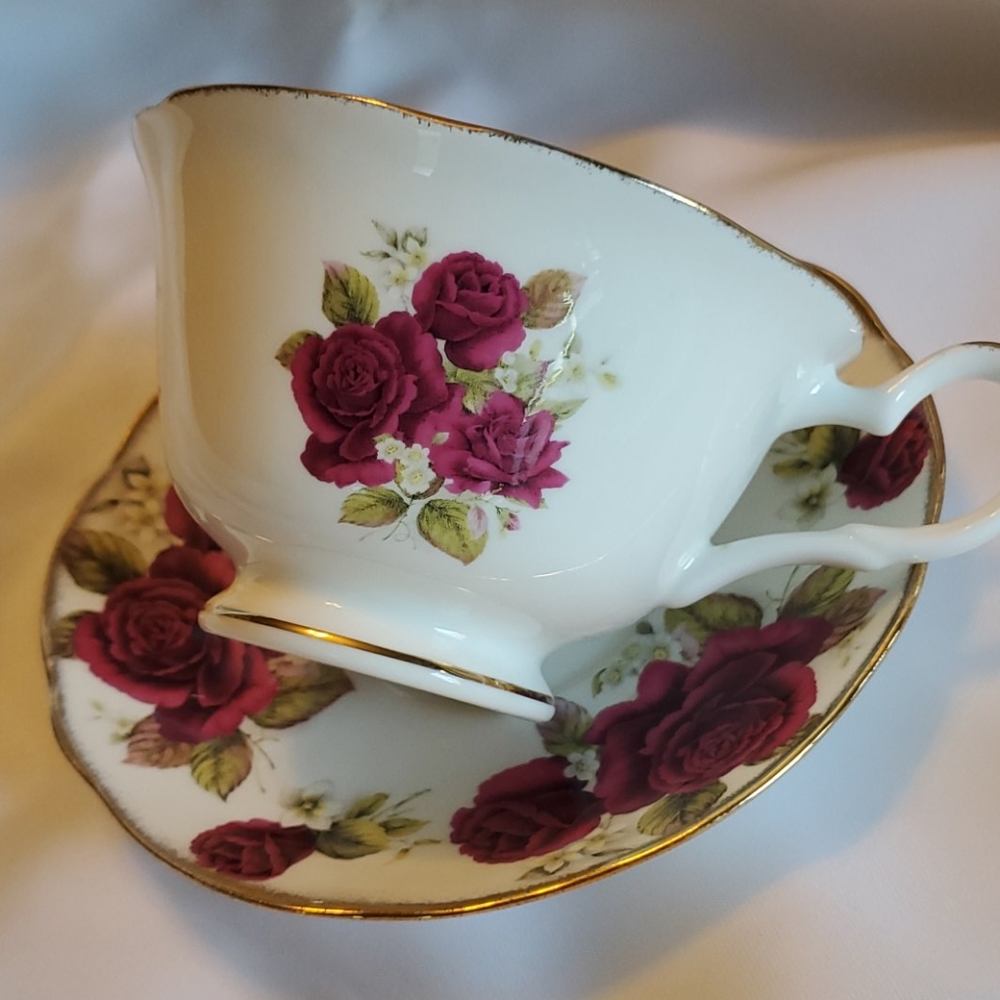 Royal Patrician TEACUP English Bone China VINTAGE Burgundy GOLD - Picture 7 of 11